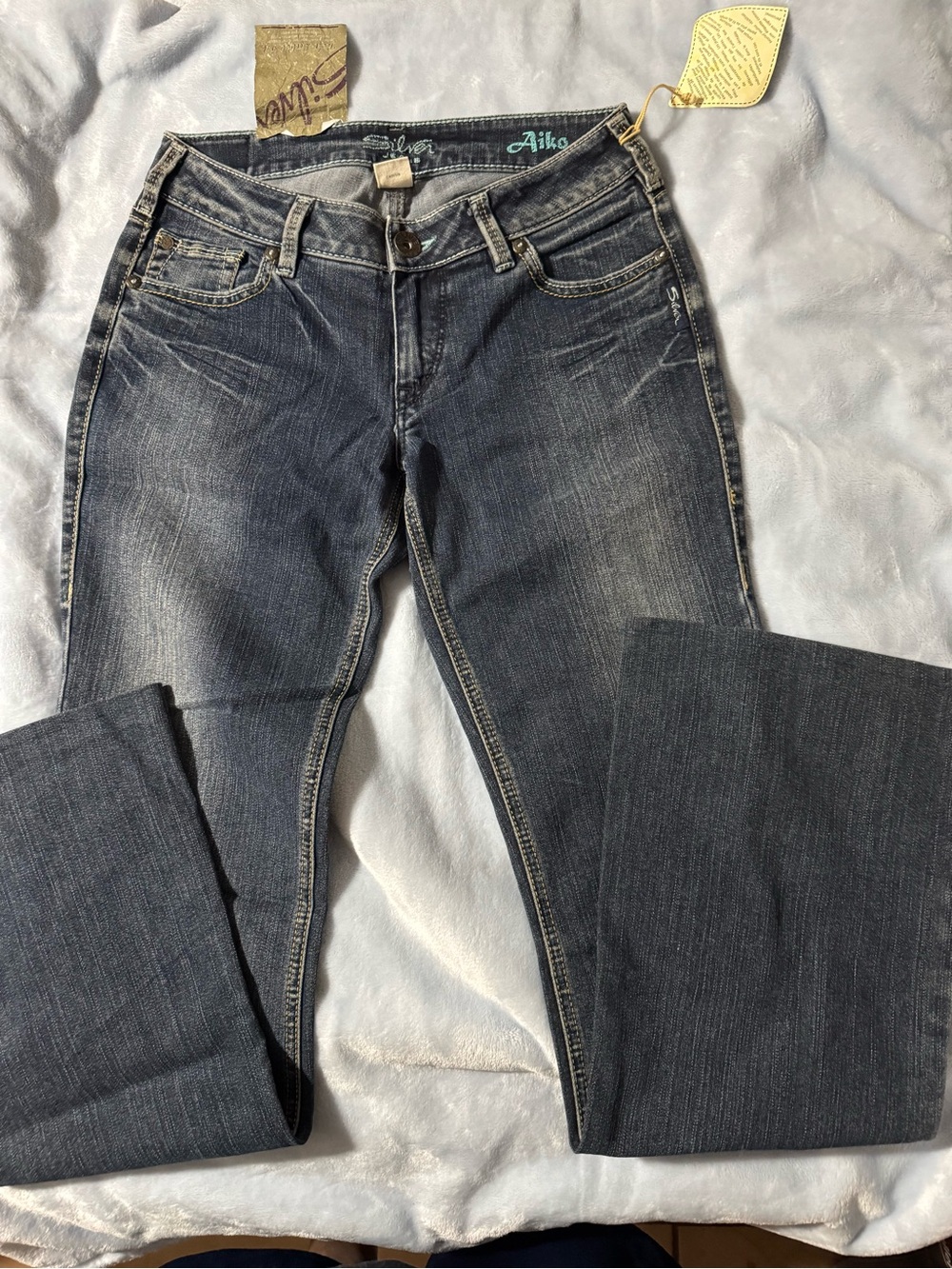 Silver Jeans Aiko Women’s Bootcut Jeans in Dark Blue Wash